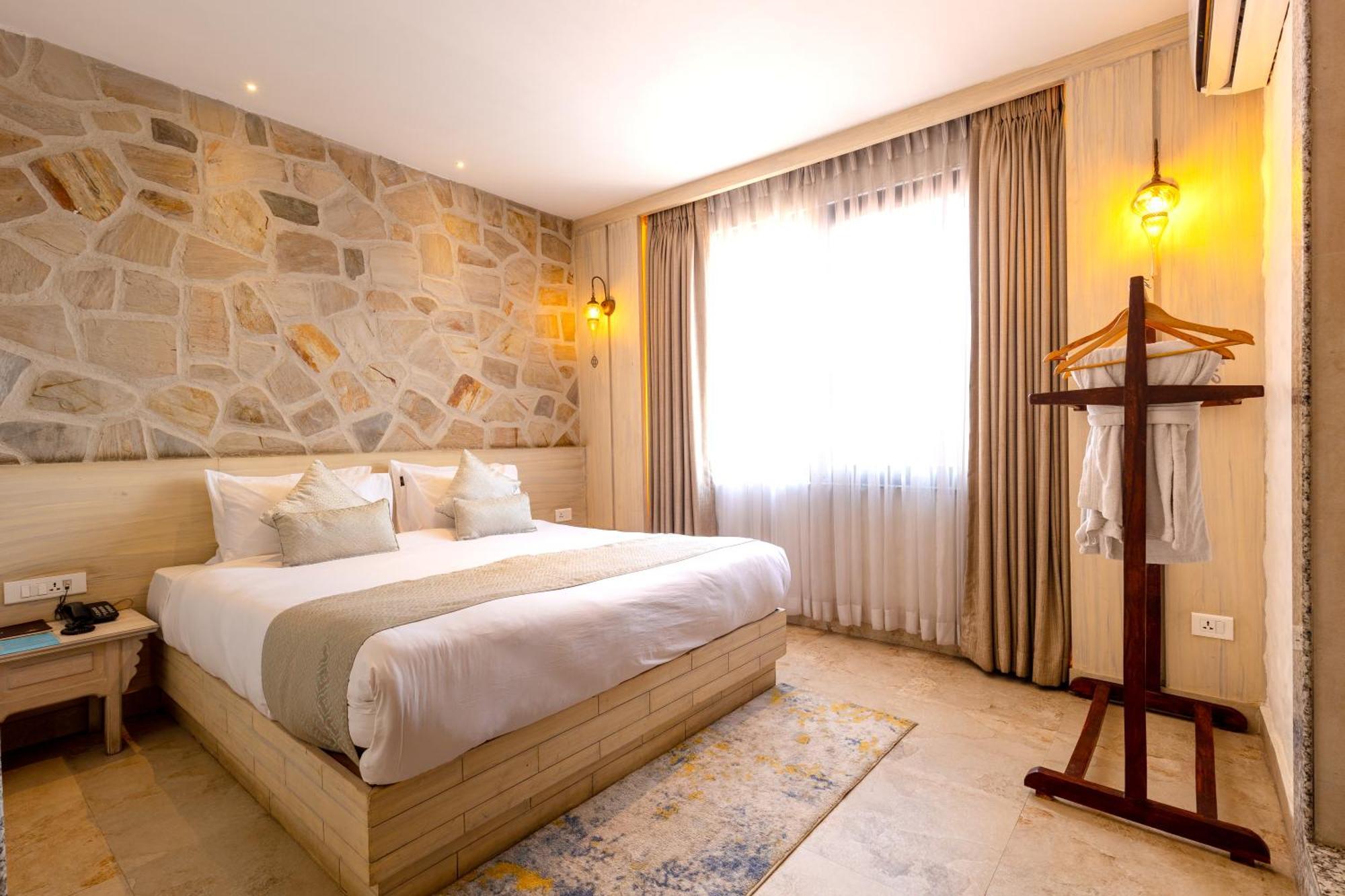 Arushi Boutique Hotel Катманду Экстерьер фото