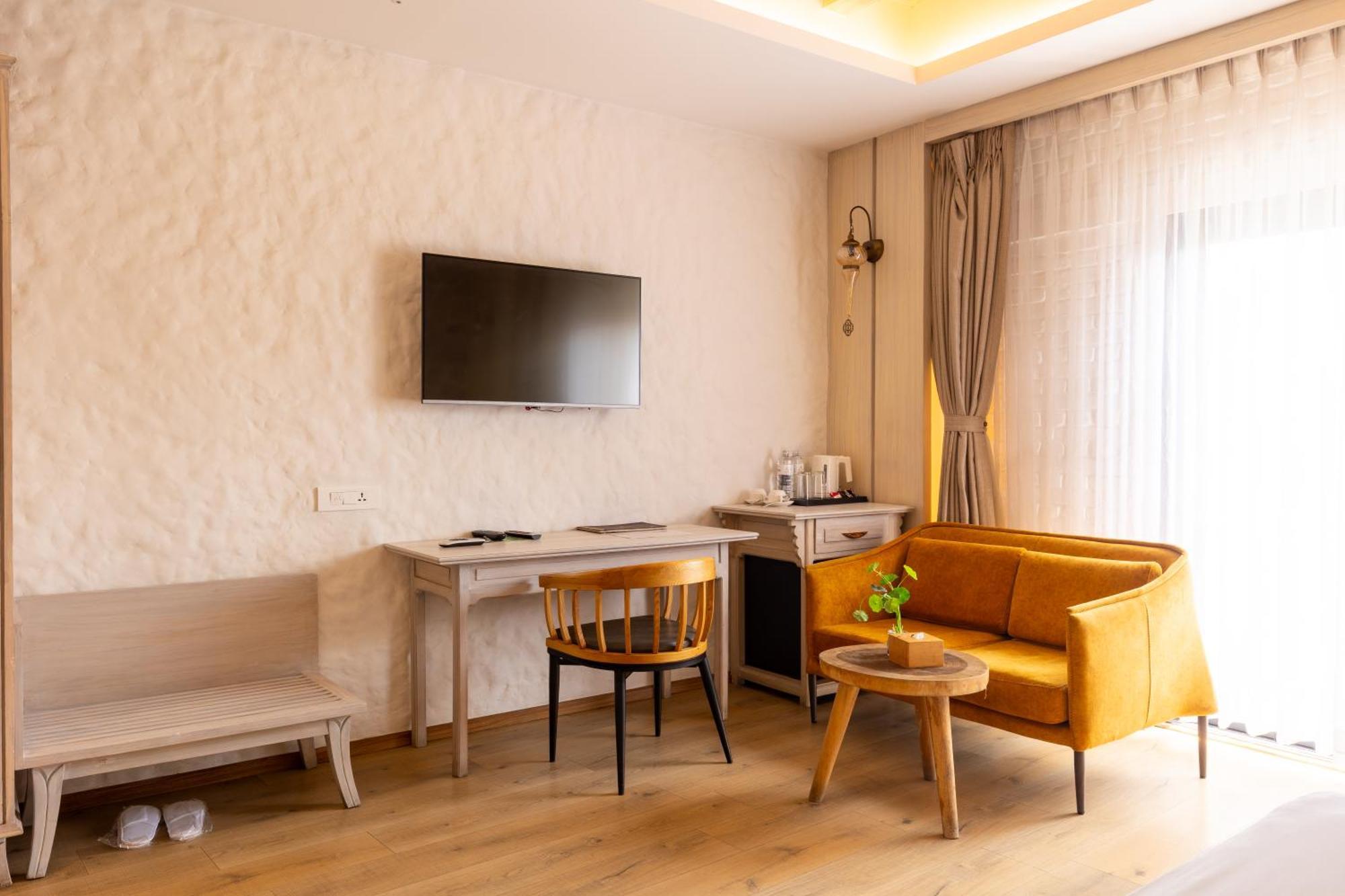 Arushi Boutique Hotel Катманду Экстерьер фото