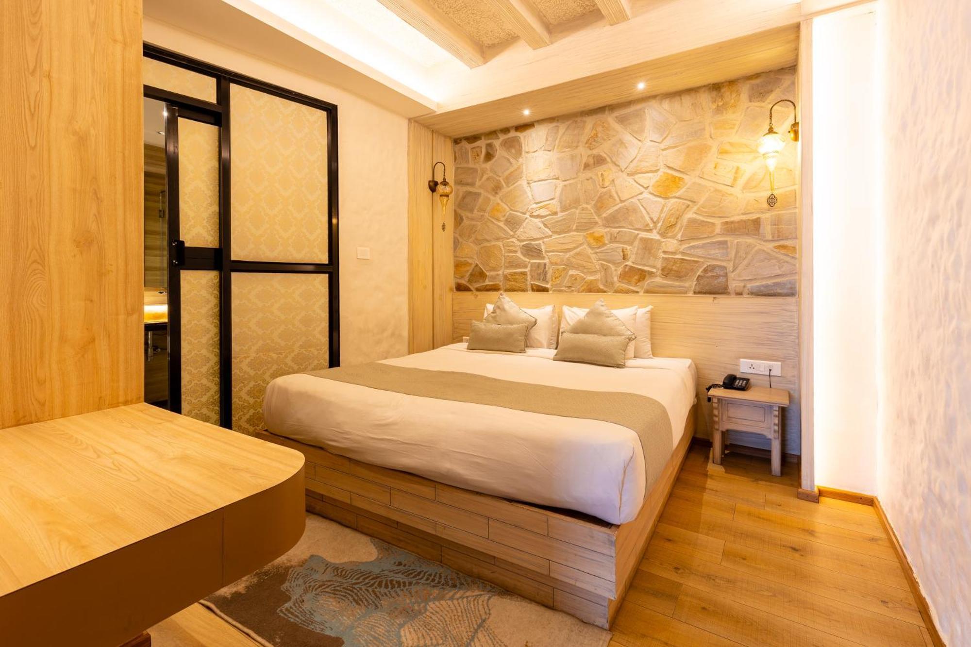 Arushi Boutique Hotel Катманду Экстерьер фото